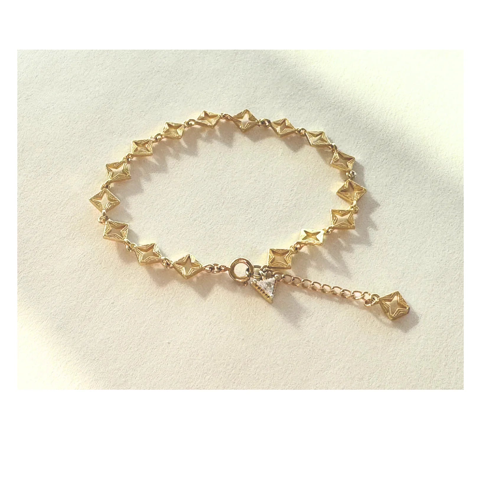 Lindi Kingi Byzante Embrace Bracelet | Gold