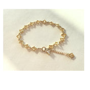Lindi Kingi Byzante Embrace Bracelet | Gold