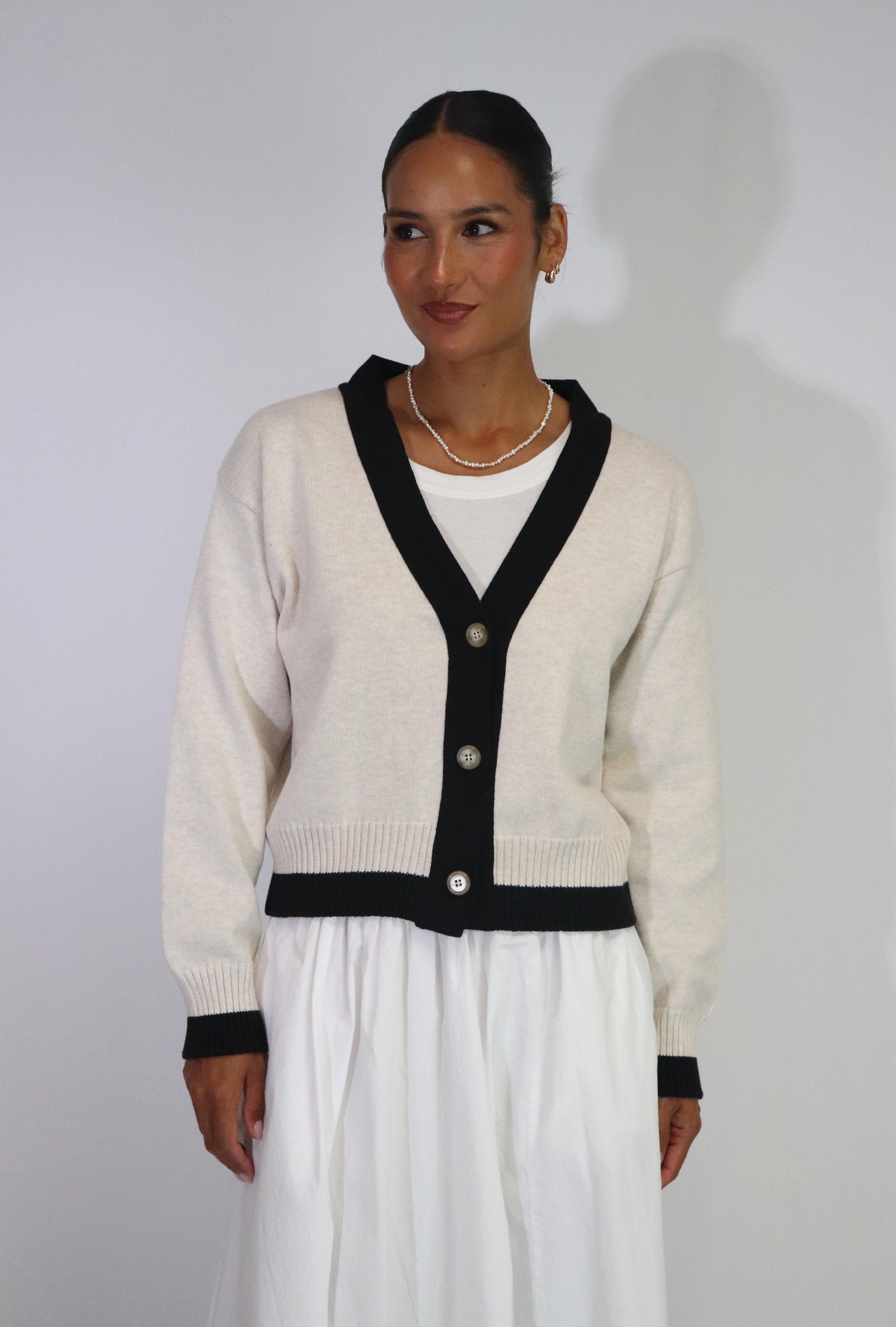 Tatano Contrast Cardi | Sand Black