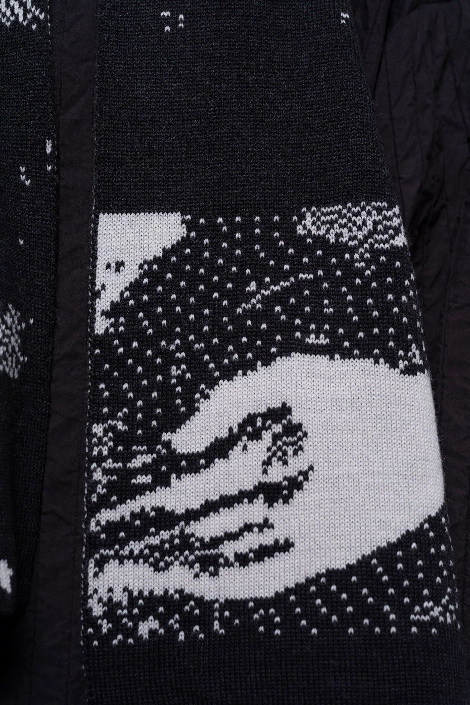 J Palm  Slow Form Scarf | Black White