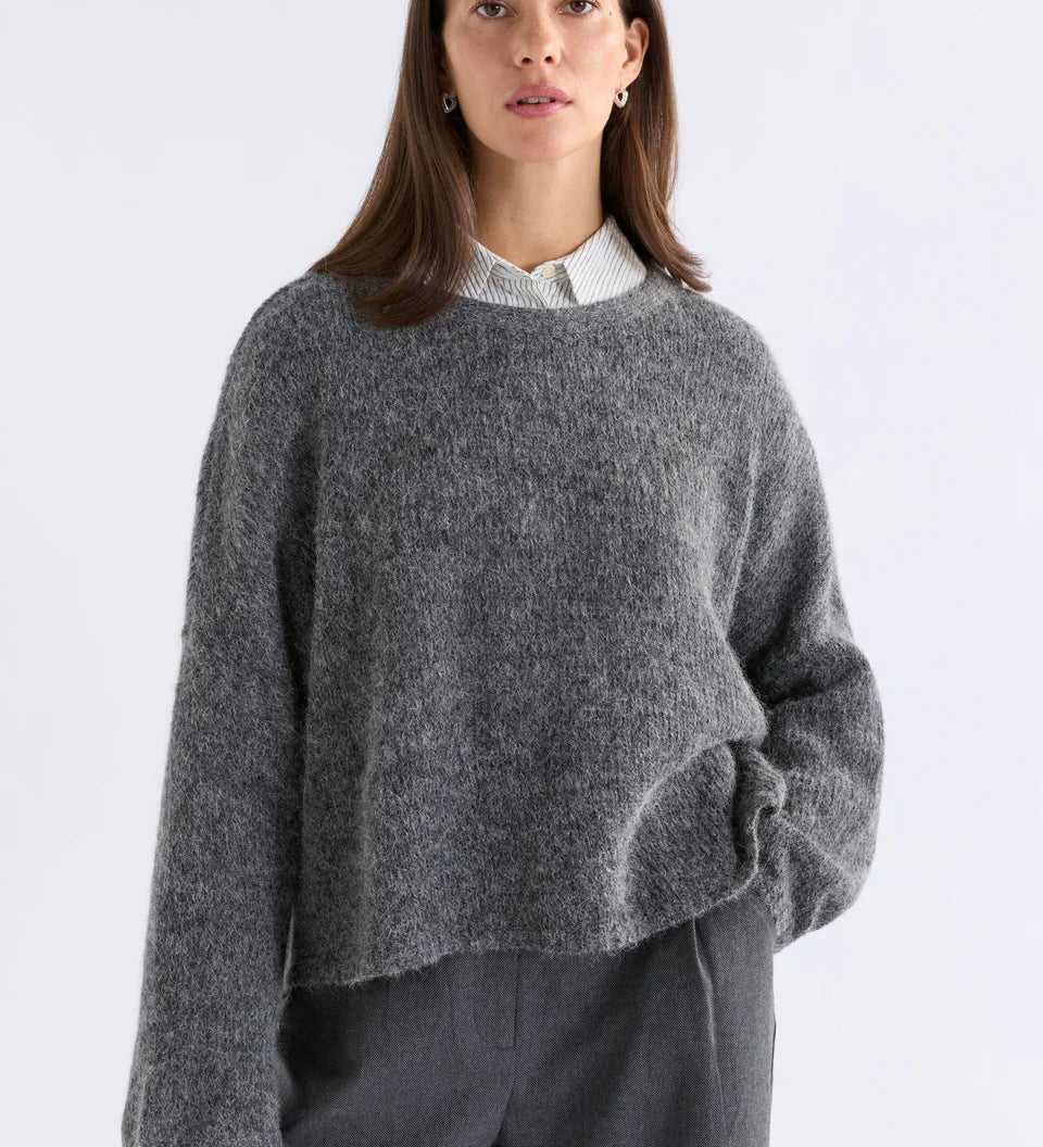 K0218-H-Agna-Sweater_MIDGREYMARLE-3_e3079b1b-9697-4c3f-9af0-64820b33692c.webp