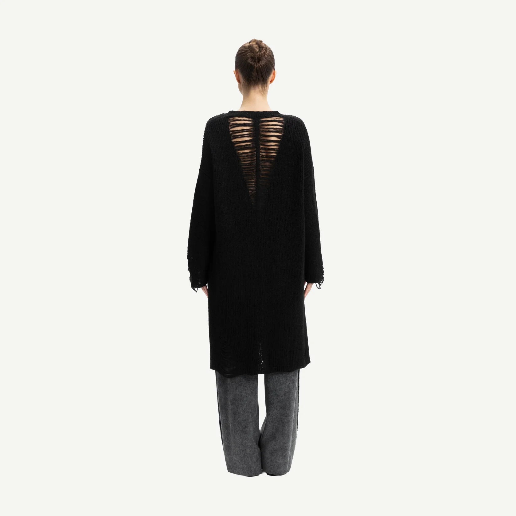 KN211L-Ever-Jumper-Black_-P49-Malmo-Pants-Black-Washed1363.webp