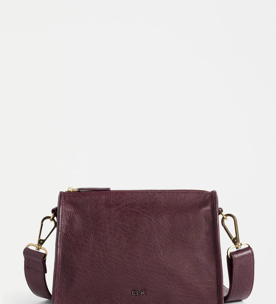 L0255-U-Halben-Crossbody_BORDEAUX-1.webp