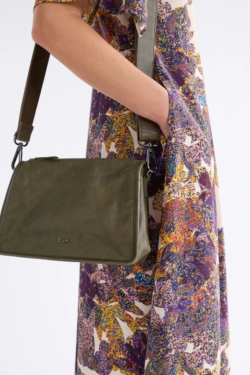 Elk Halben Crossbody Bag | Olive