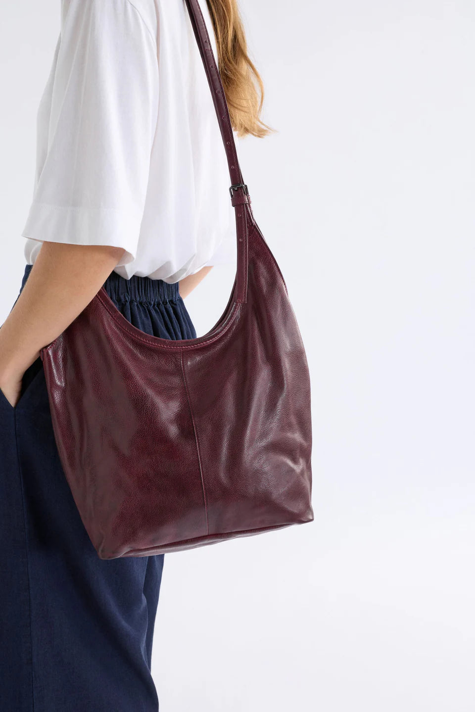Gaele Large Crossbody Bag | Navy