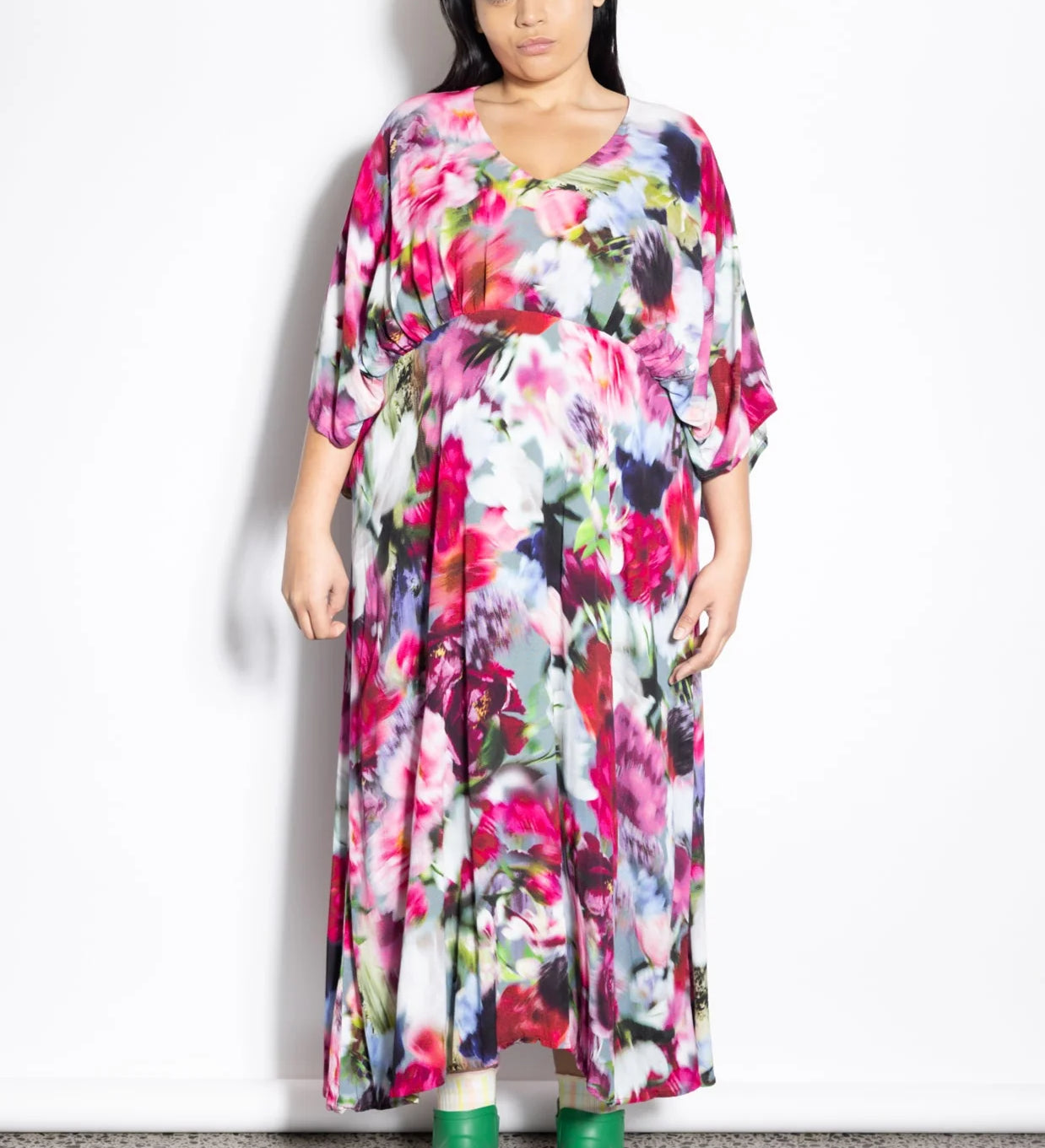 LALA-LOSTANDLEDASTRAY-PLUSSIZE-DESIGNERFASHION_180_5000x_60addcdf-a47a-476e-98c2-63f133571a7f.webp