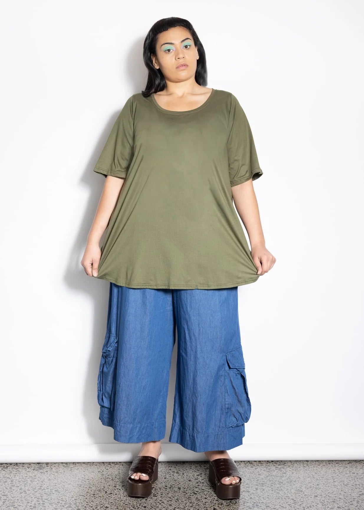 LaLA 501 Tee | Khaki