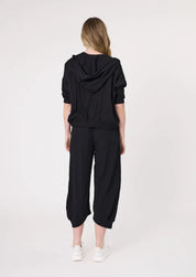 Larissa Pant | Black