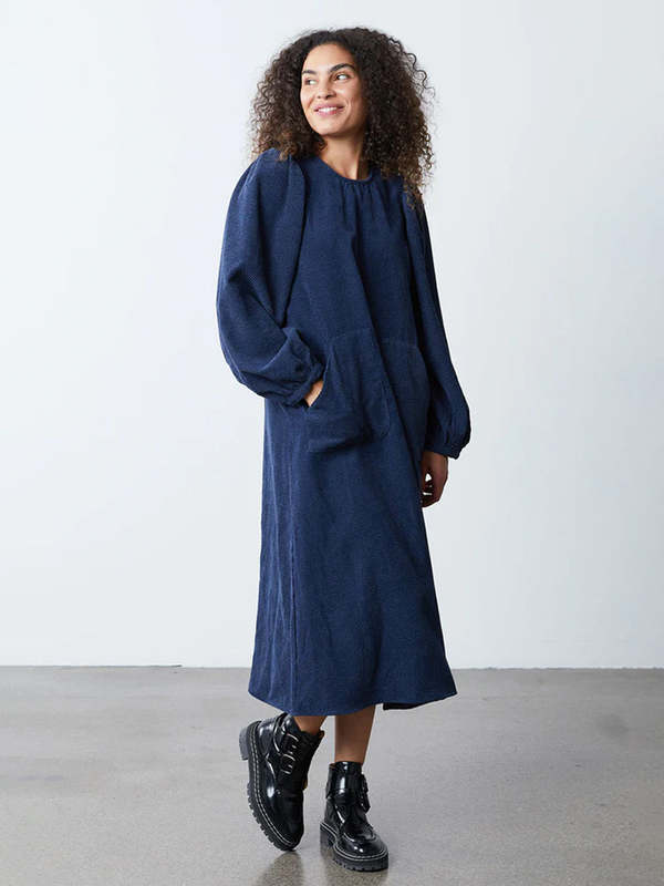 Lolly-s-Laundry-Lucas-Cord-Dress-in-Dark-Blue-20220929012144.jpg