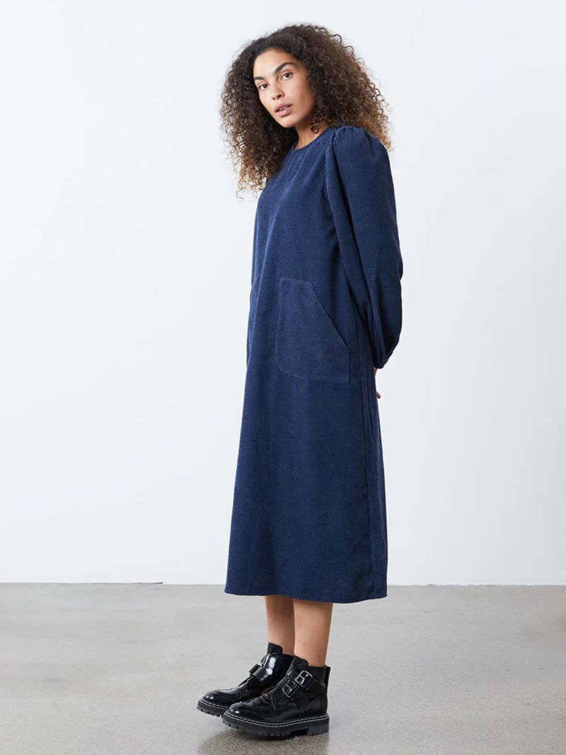 Lolly-s-Laundry-Lucas-Cord-Dress-in-Dark-Blue-20220929012144_cdd8aa86-459e-4356-89ea-b21ee3f7dd53.jpg