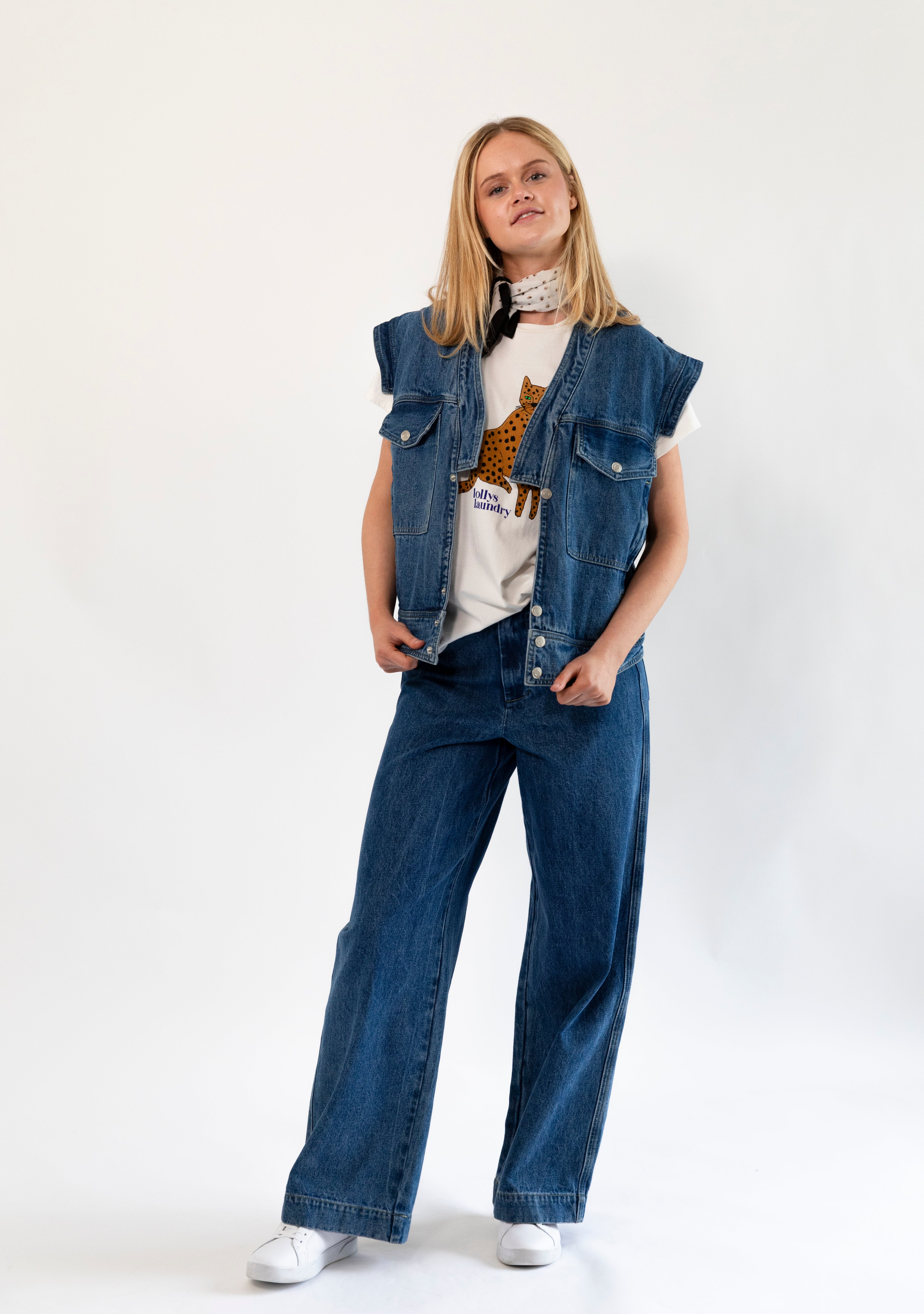 Lollys Laundry Sam Vest | Blue