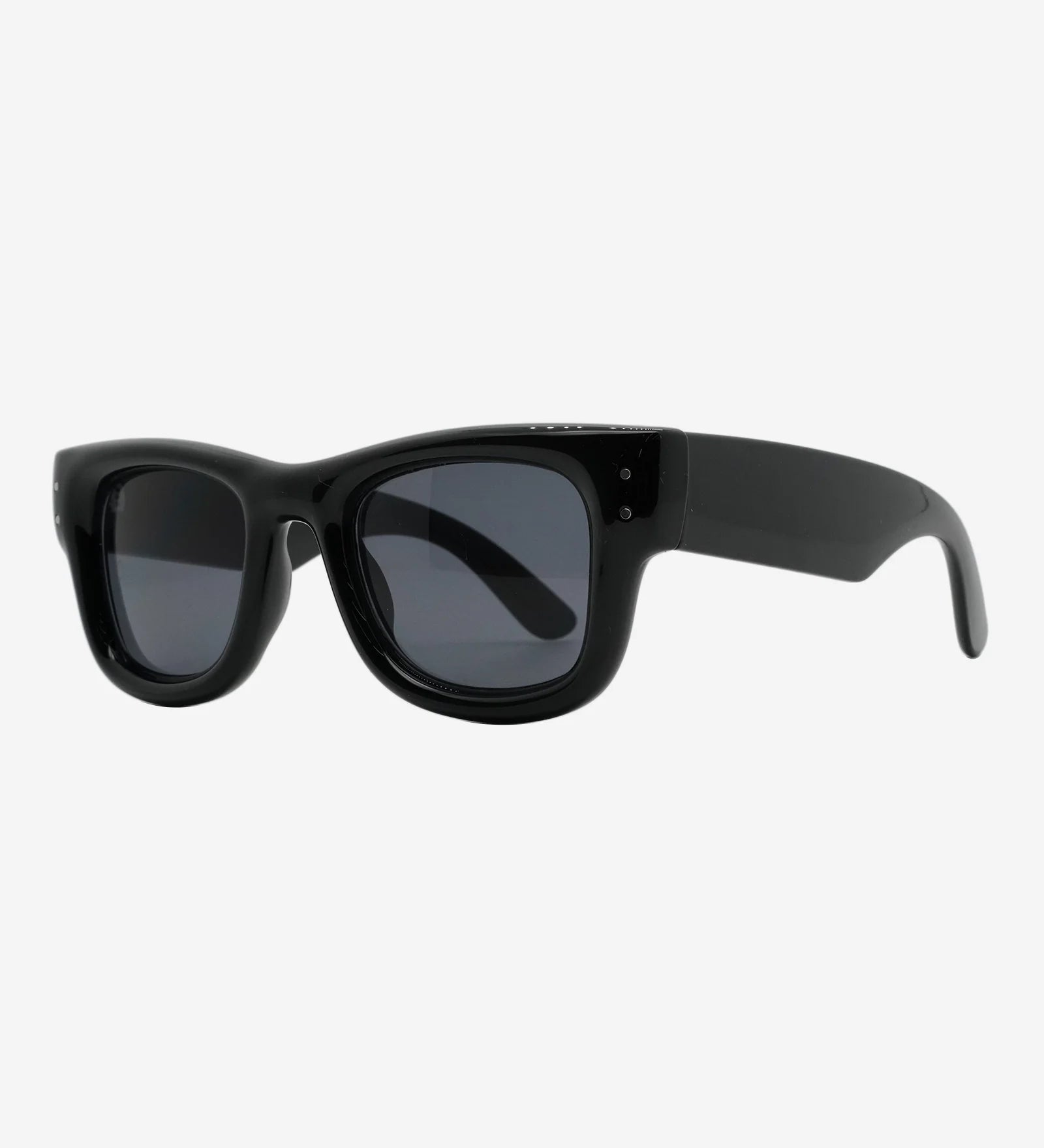 MRPRODUCER_CARBON_GB_SIDE.webp
