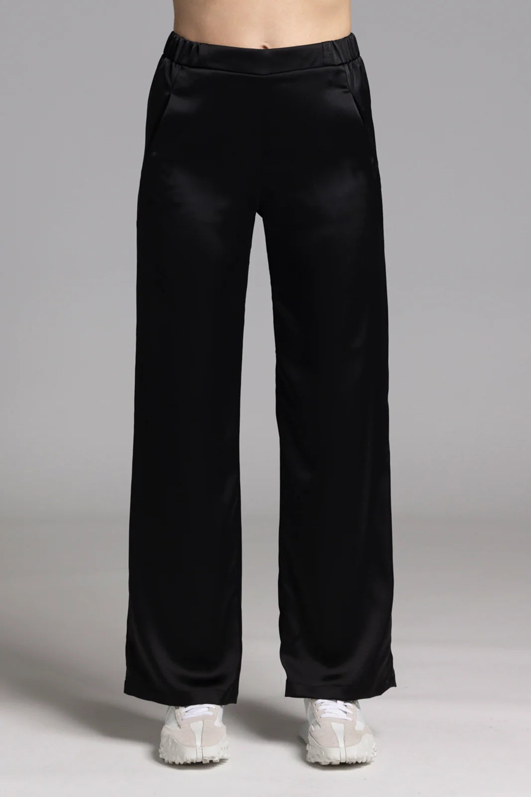 Nes Satin Gin Pant | Black