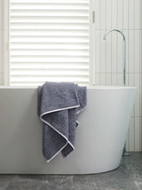 Citta Thin Stripe Cotton Bath Towel | Navy White
