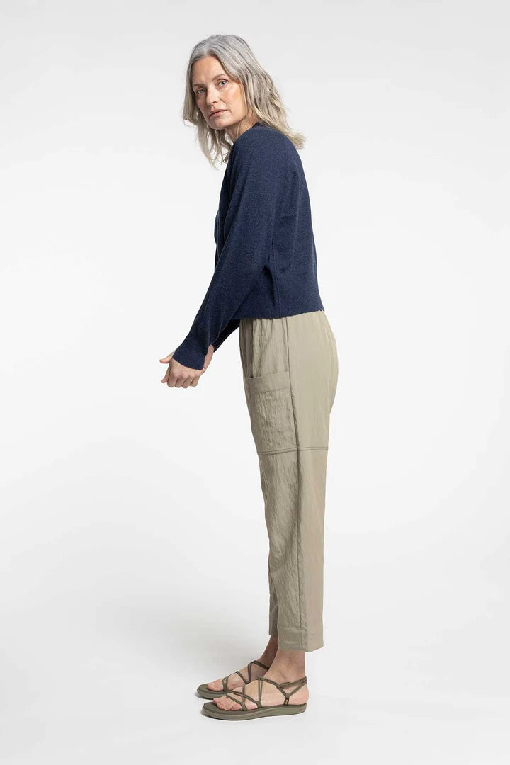 New-Lands-Twizel-Cardigan-Indigo-side-full_720x_9575e6b4-055a-4aaf-ac62-85f25eb7fa1c.webp