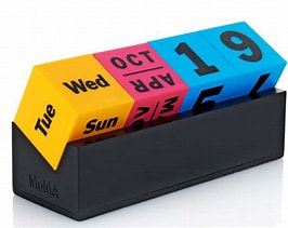 MoMA Perpetual Calendar Cubes