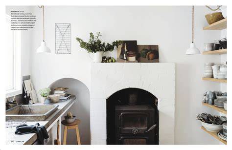 Curate | Lynda Gardener