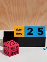 MoMA Perpetual Calendar Cubes
