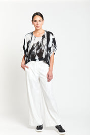 Obi Cityscape Crop Top | Black White