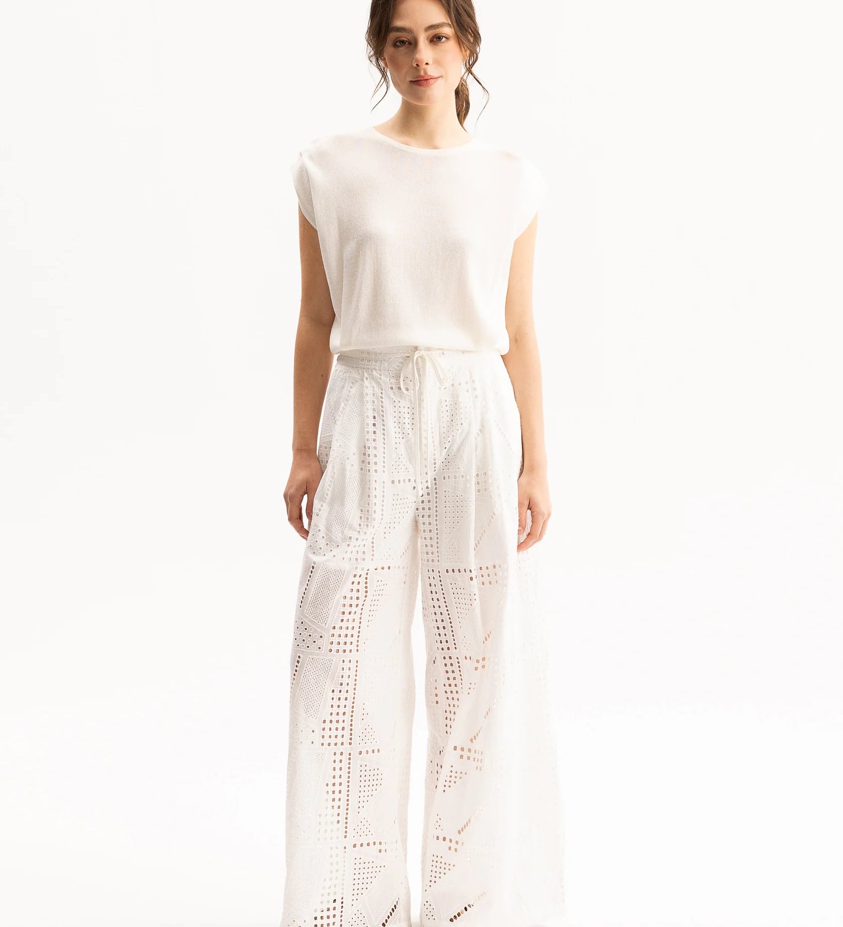 P07HazelPant-White-1949.webp