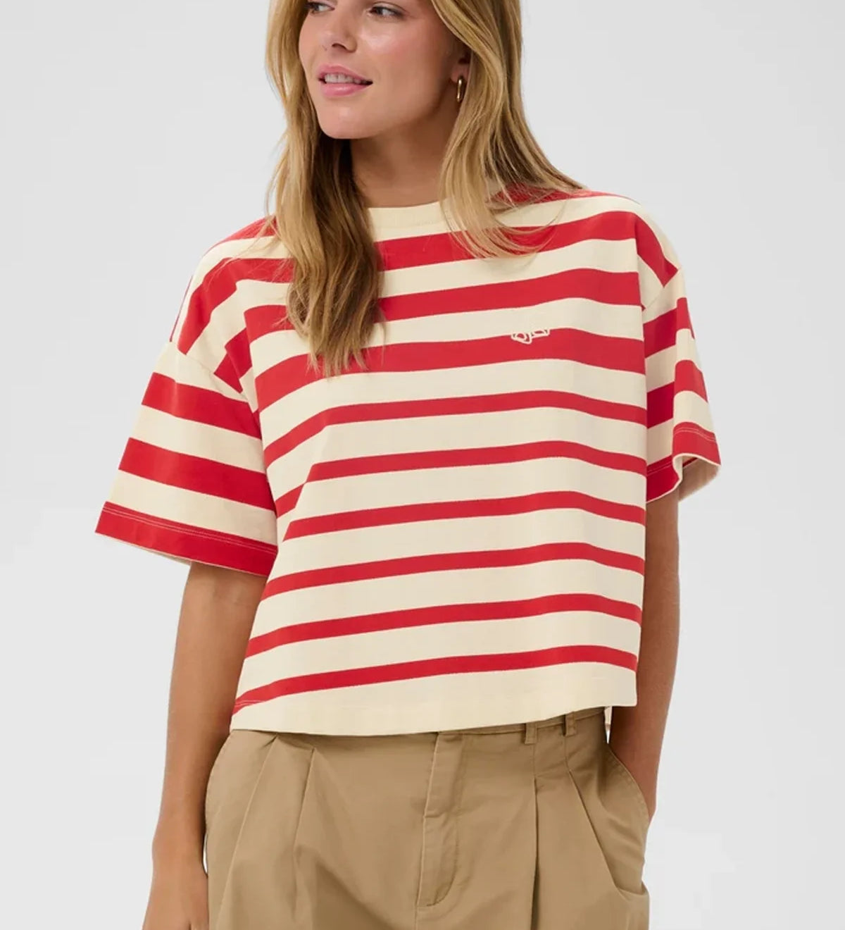 PHILENETSHIRTTEE3.webp