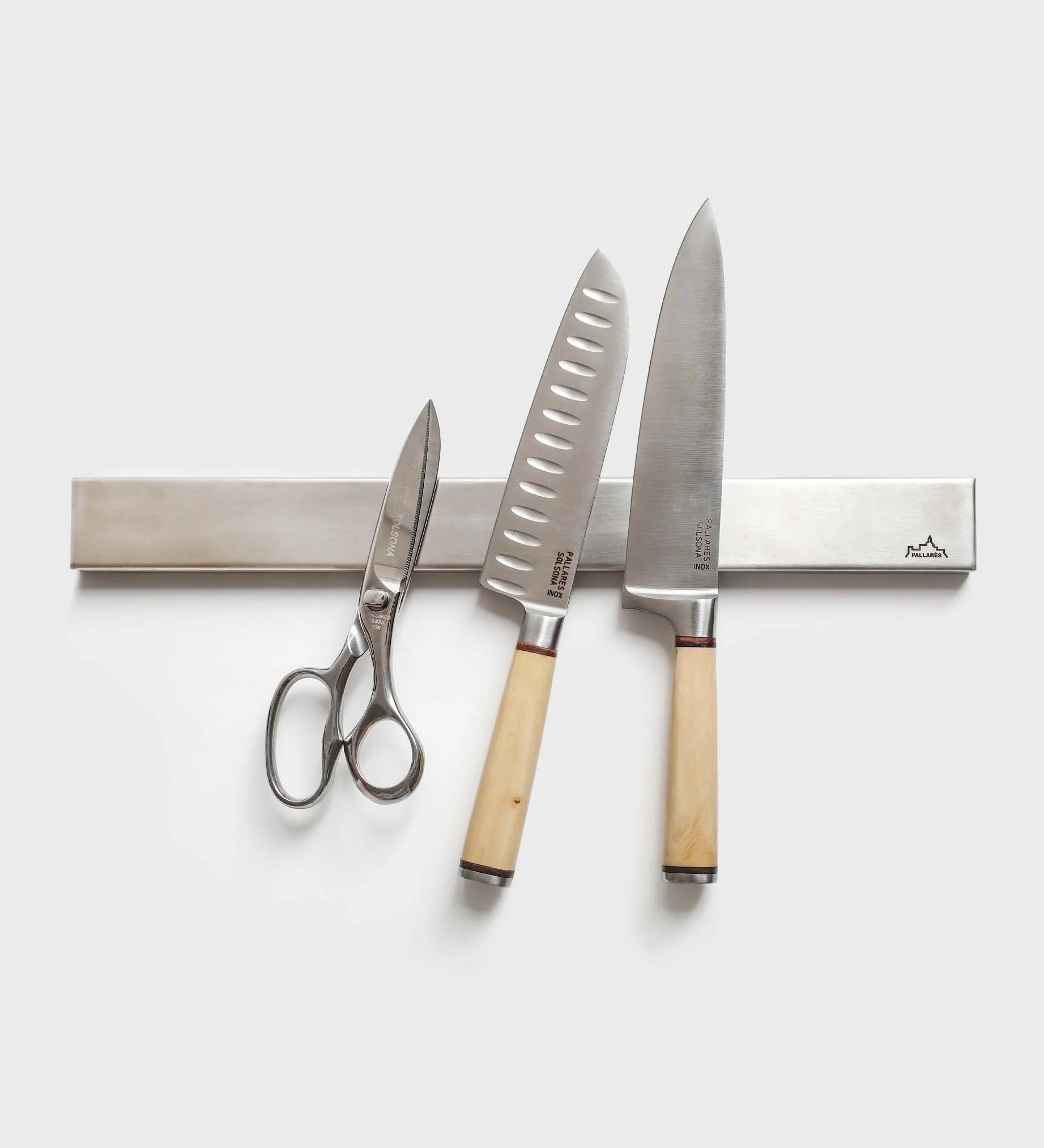 Pallares-Solsona-Boxwood-Santoku-Professional-Knife-17cm-Stainless-Steel-Blade-2_3000x_96134b67-d68f-45ca-98bd-6edabd16b381.webp