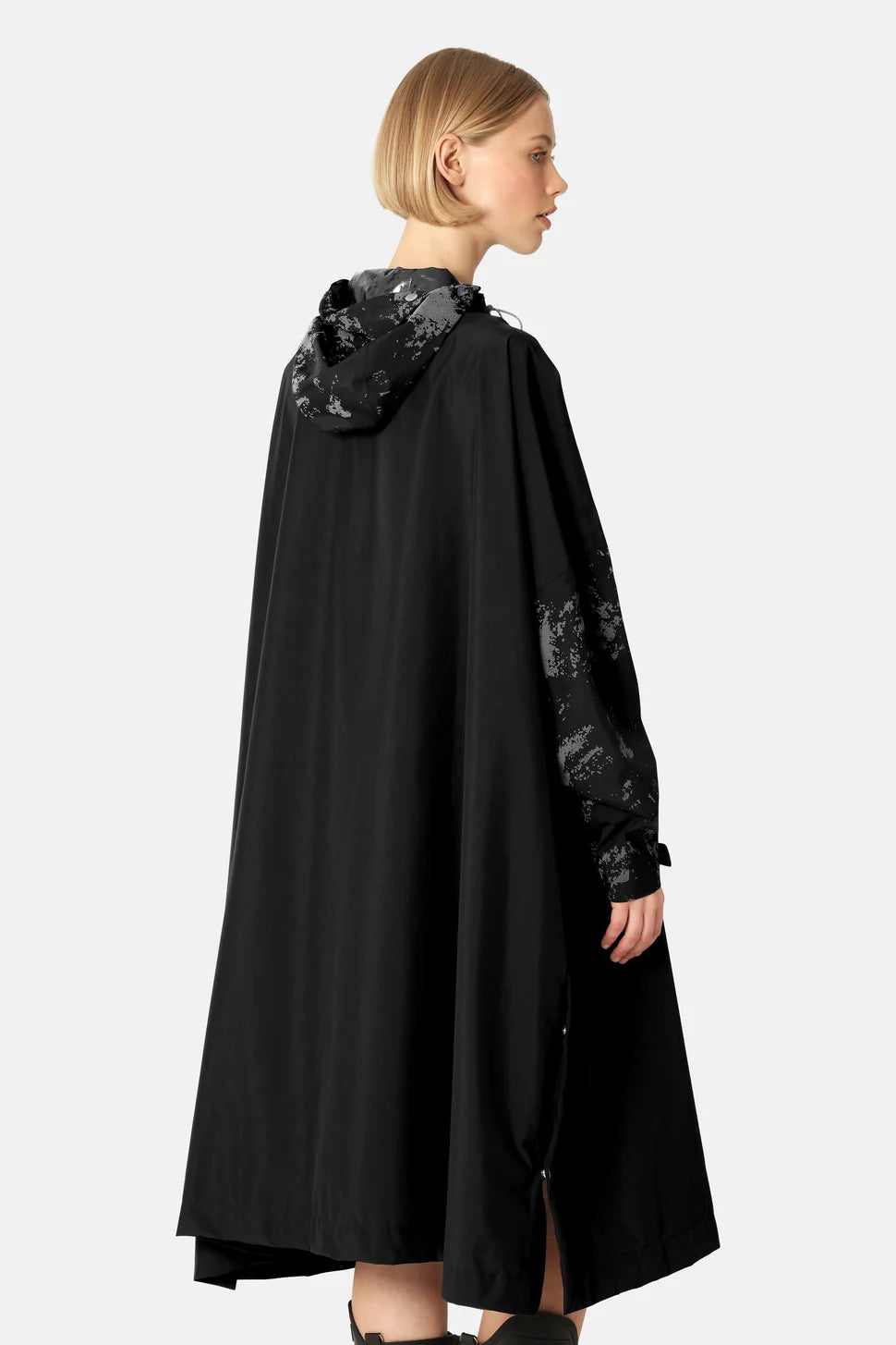 Ilsa Jacobsen Poncho Raincoat | Black