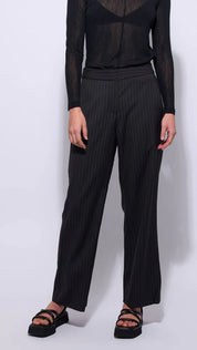 Neris Hepburn Pant | Ebony Stripe