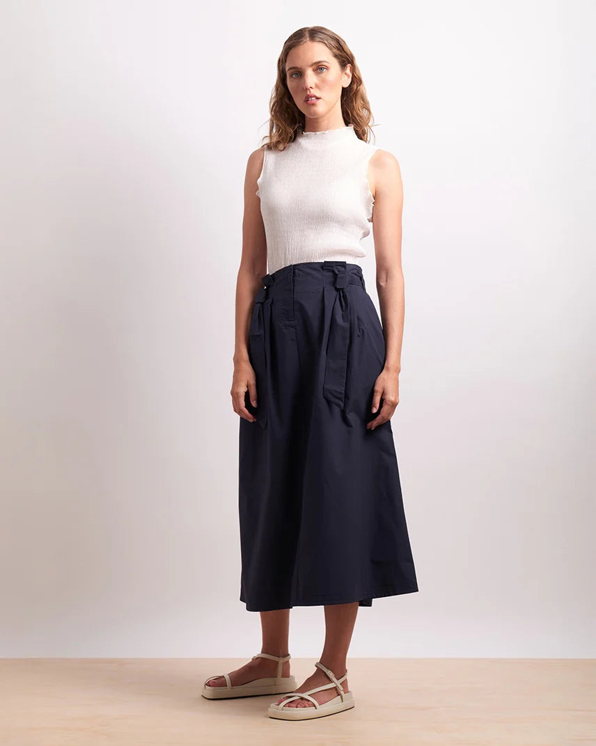 Neris The Crush Shell Top | White