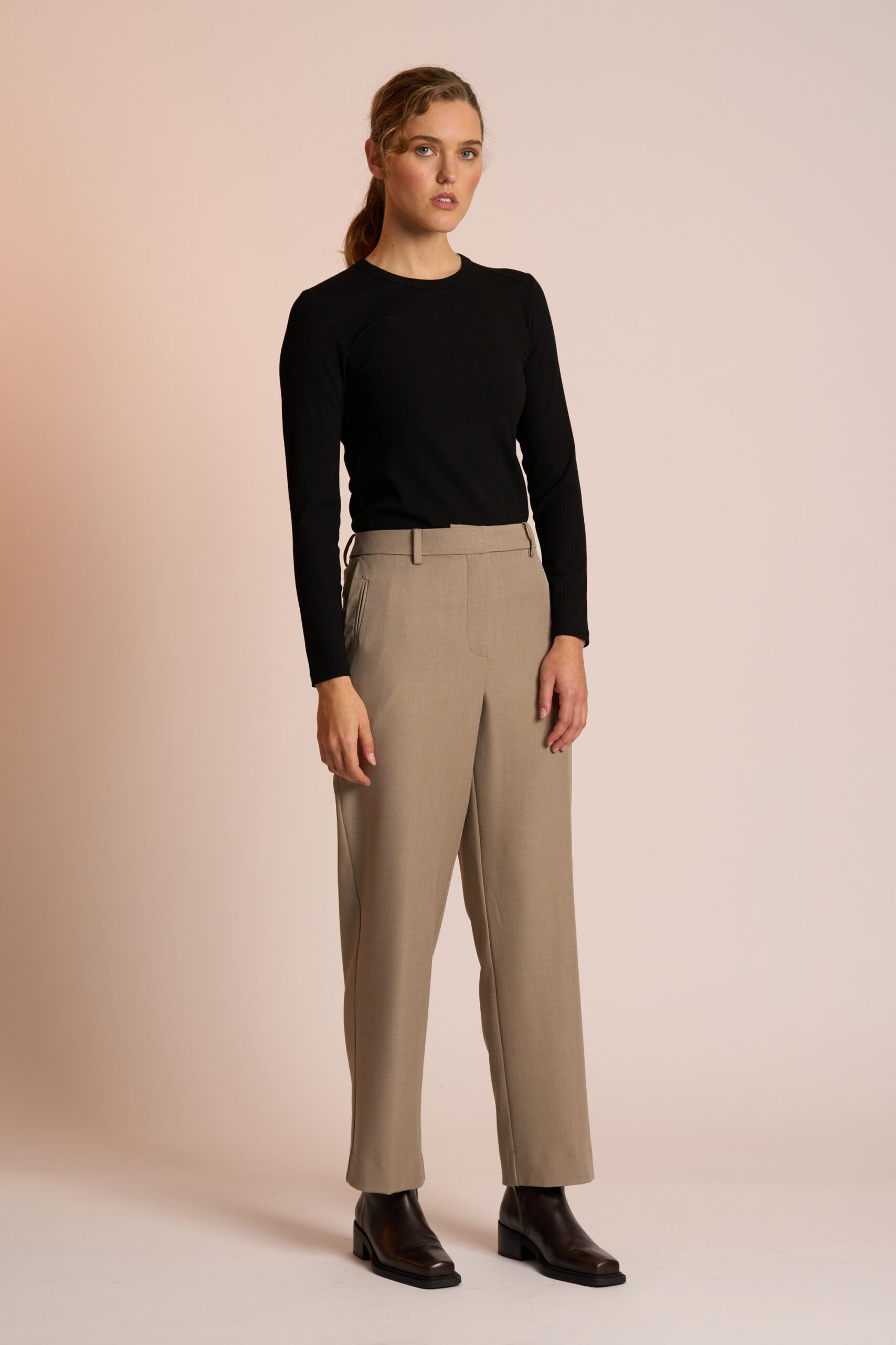 Neris Arc Top | Black