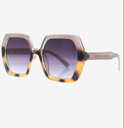 Reality Anya Sunglasses | Grey Turtle