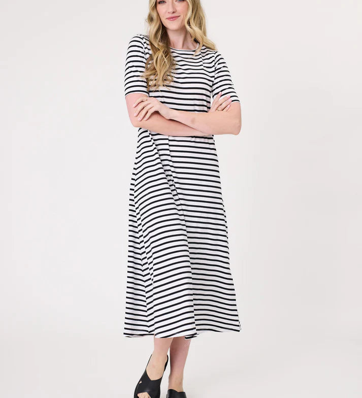 Sole-Dress-B_W-Stripe-Front.webp