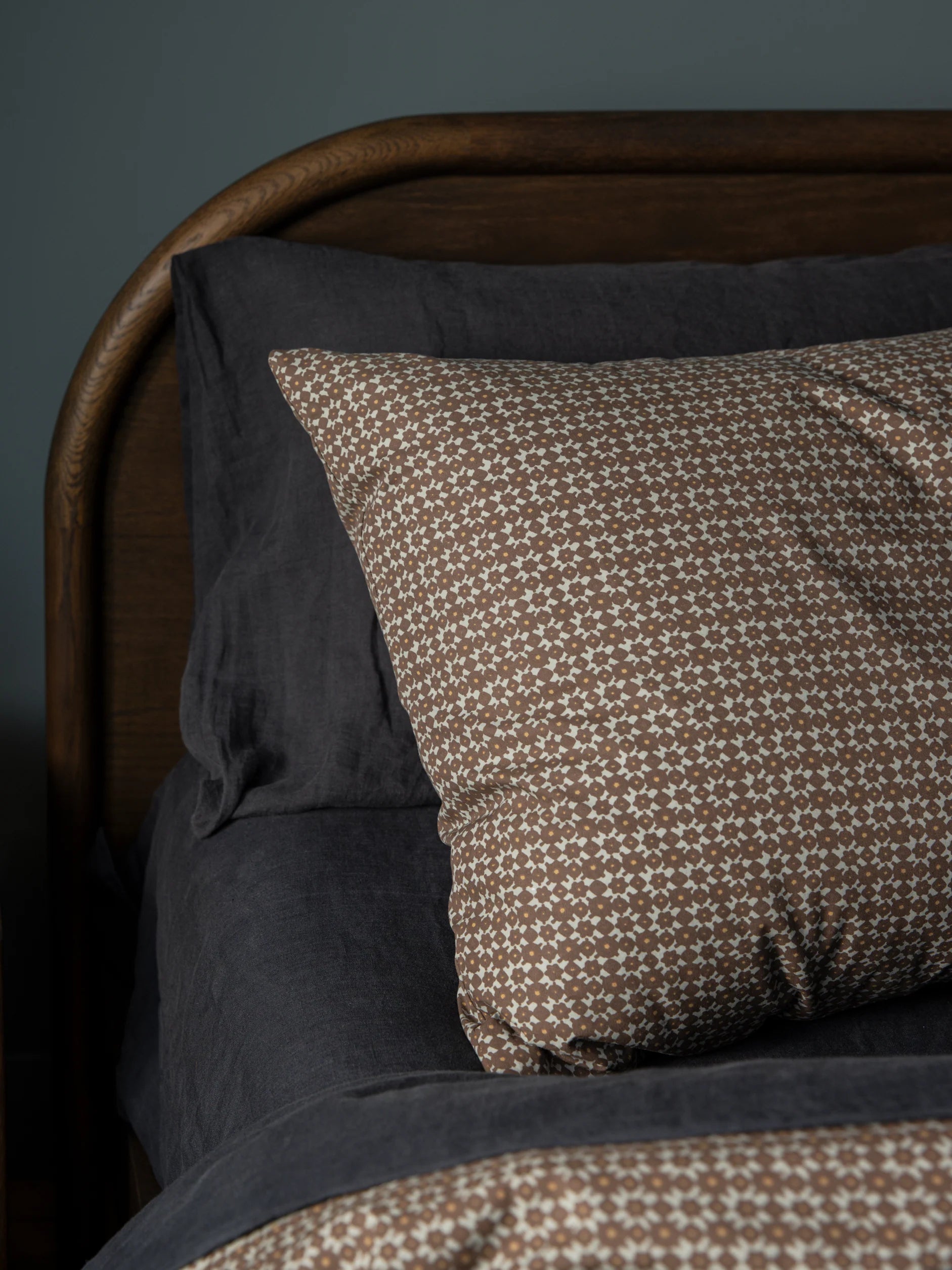 Citta Porto Organic Cotton Euro Pillowcase | Cocoa Miso