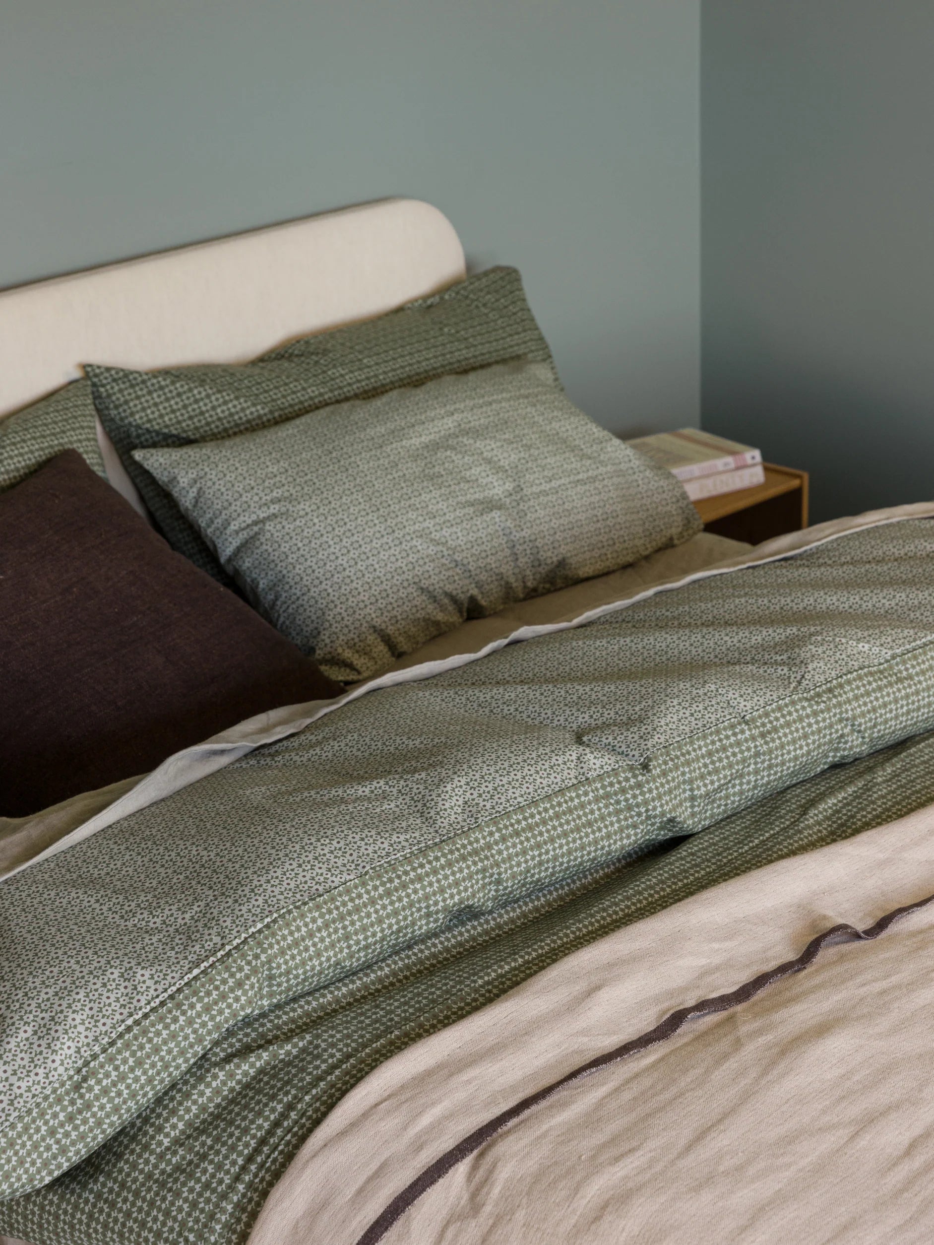 Citta Porto Duvet Cover King | Kale Shadow