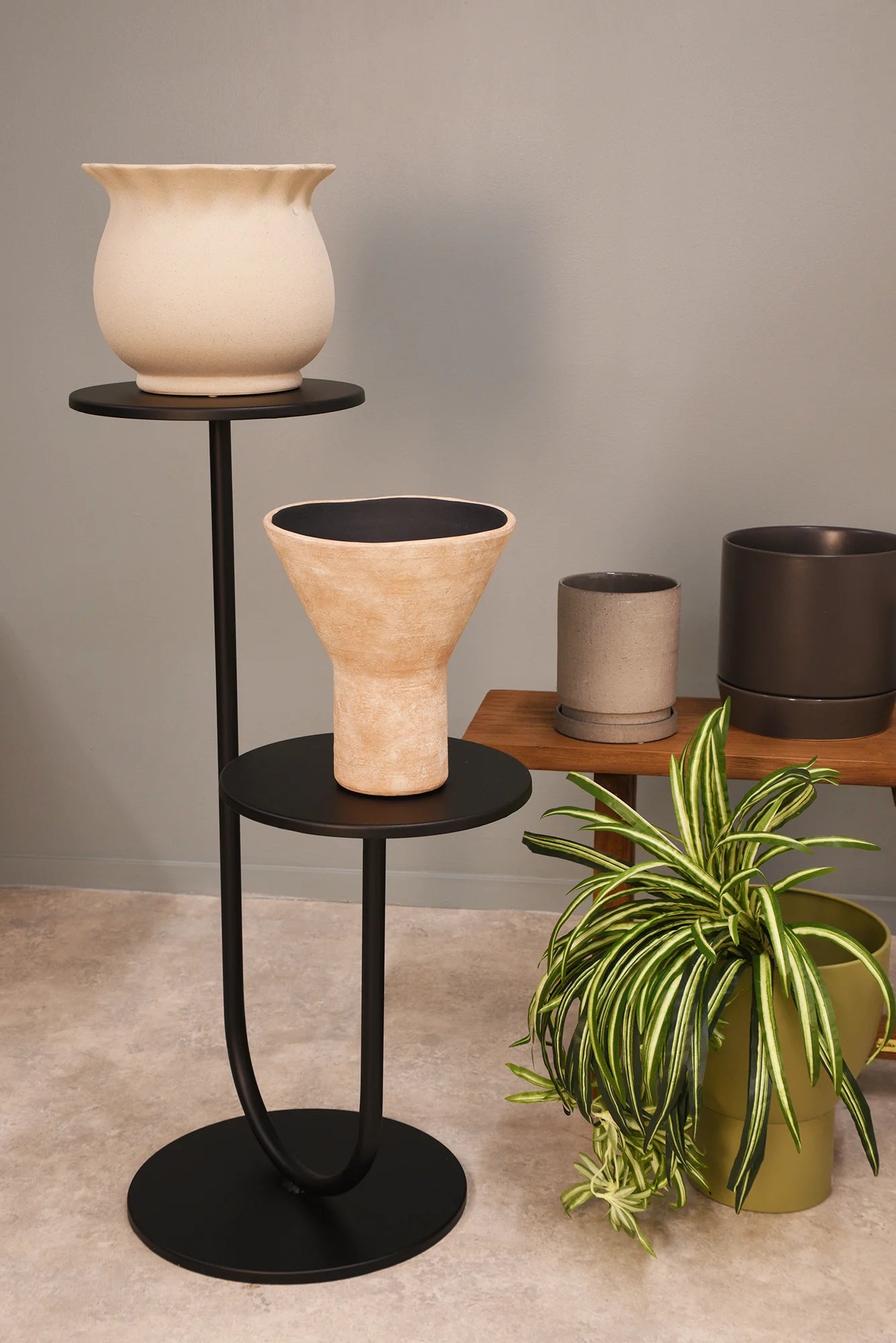 Studio Milton 2-Pot Stand | Black