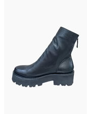 Tamara London Busty Boot | Black