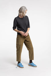 New Lands Sammie Tee | Coal