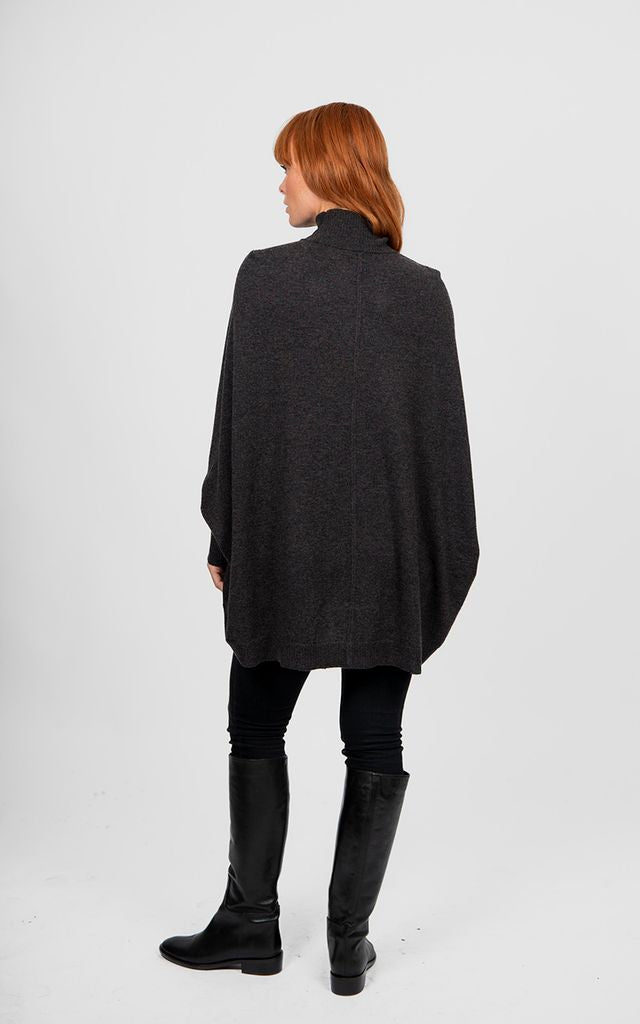 Bridge & Lord Poncho Pullover | Black