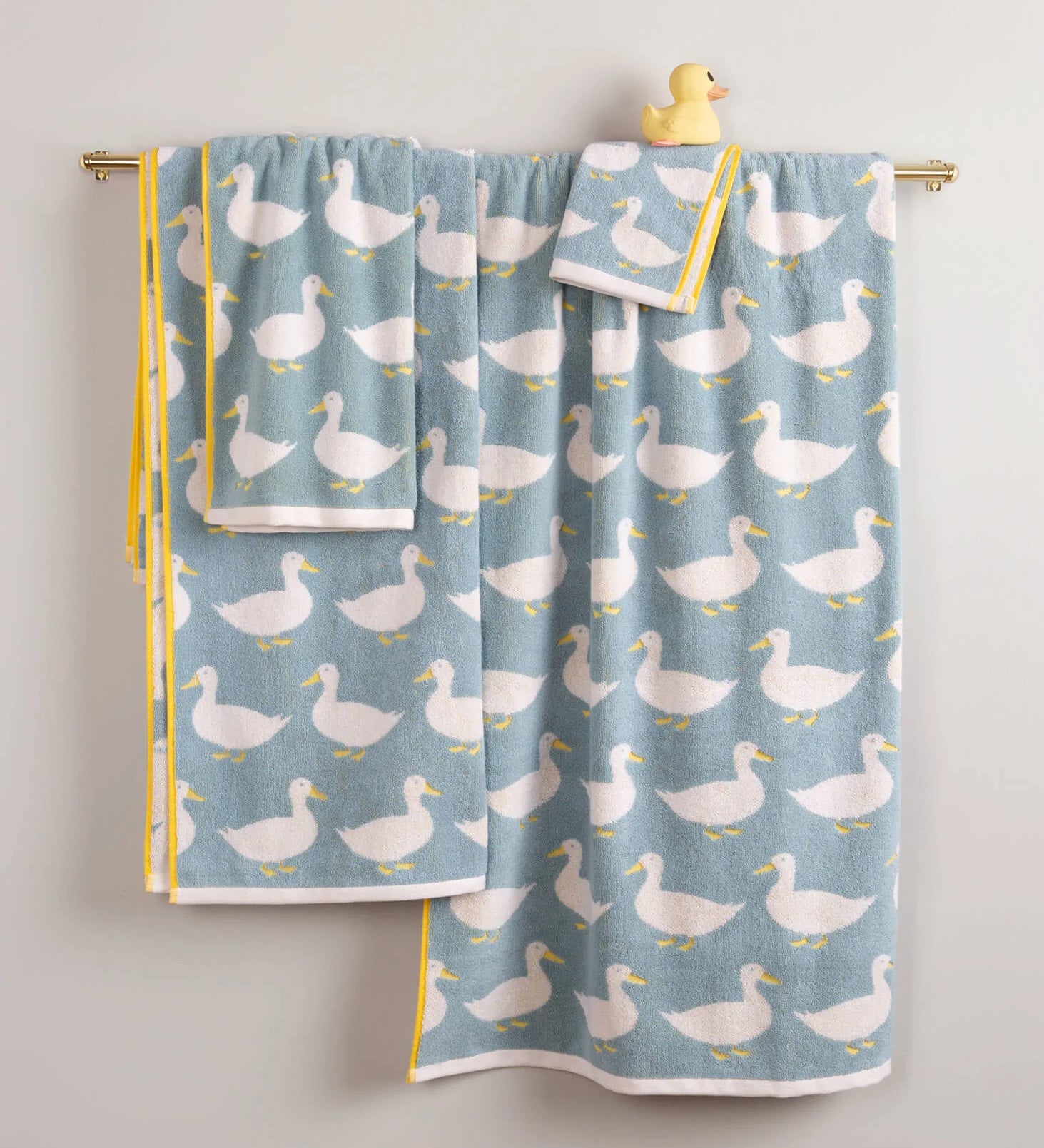 anorak_waddling_ducks_towels3_986493a2-3203-4f68-902d-02e93da3310e.webp
