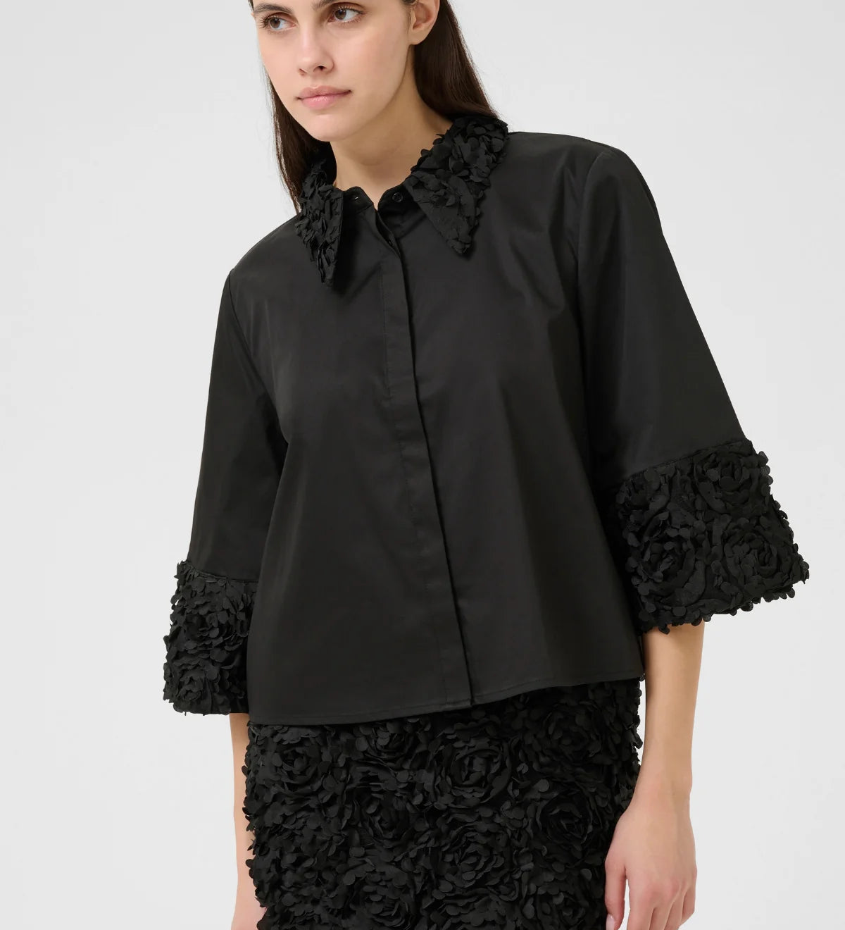 cleoclarissashirt-karenbysimonsen-treasurebox_5_2000x_433810be-aaac-4df9-806b-090bf2fac3ed.webp