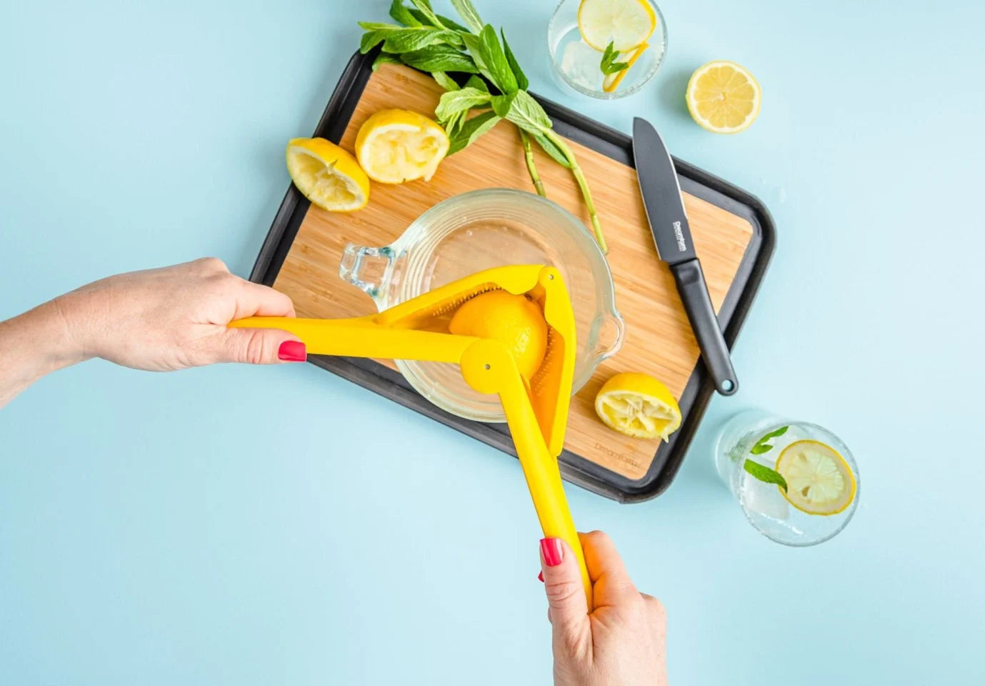 dreamfarm-fluicer-lemon-squeezer.webp