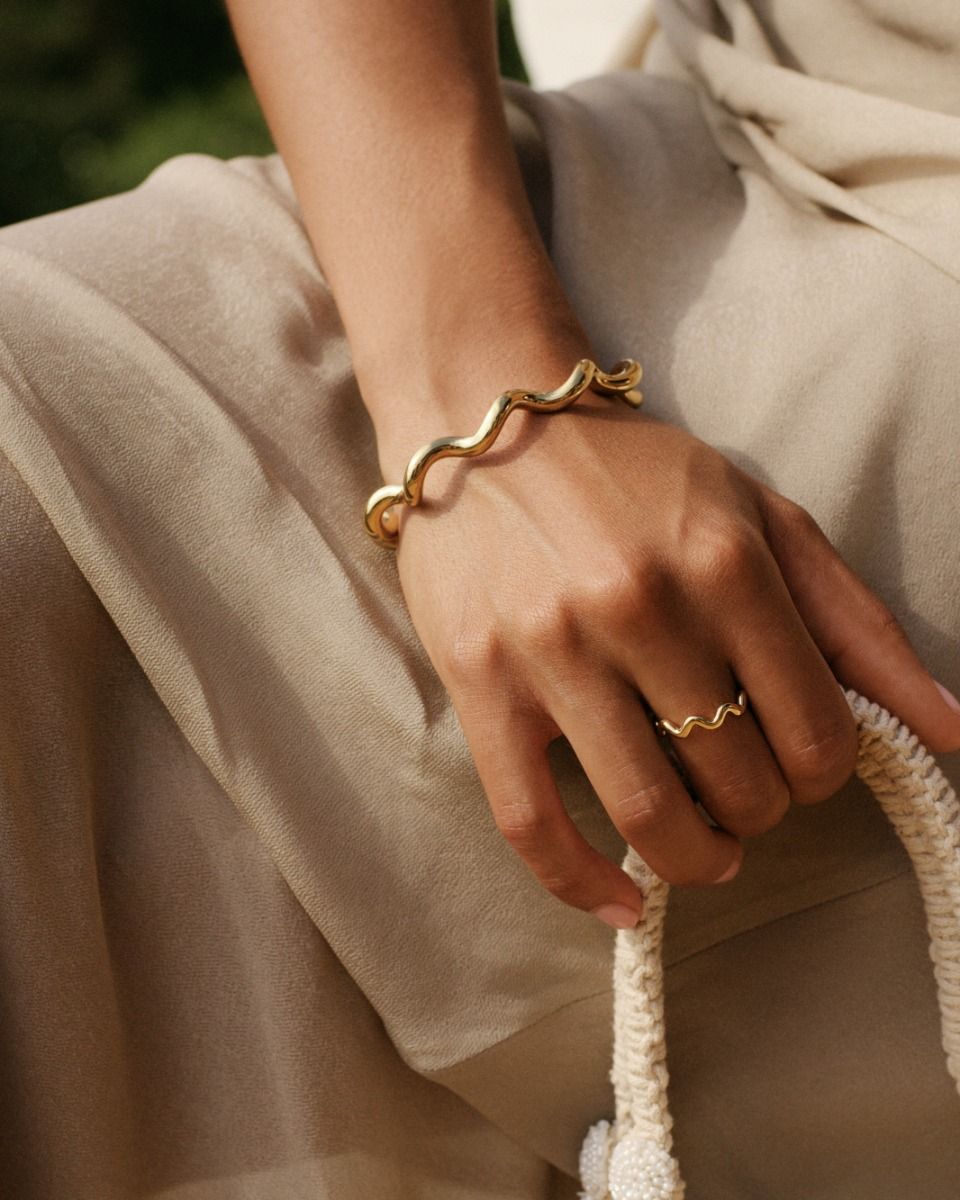 Edblad Spiral Bangle | Gold