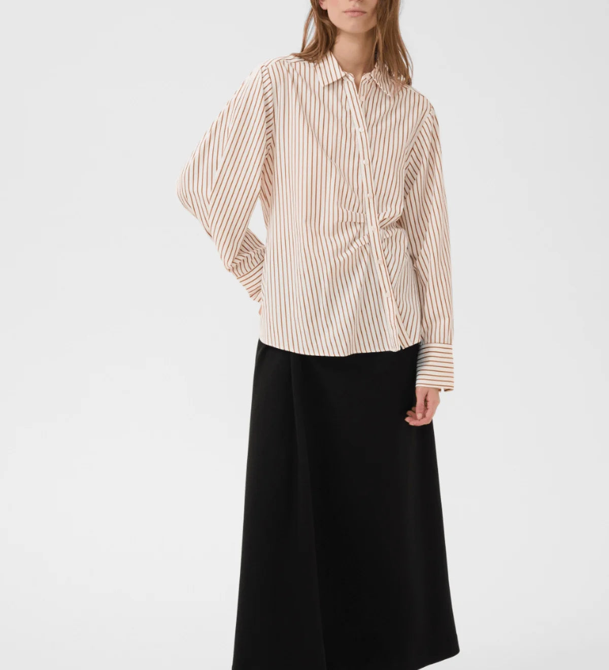 elmirashirt-karenbysimonsen-treasureboxnz_5_2000x_62d6fa69-41c3-4338-a970-ff2ee92dc815.webp