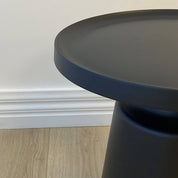 Capulet Russo Side Table | Black