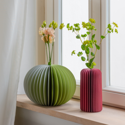 hpv03_hpv05_papiervase_yuki_ambiente_01_2025_pim_19bc7b63_480x480_b4b714ee-483e-4765-b6af-a03c16f5b690.png