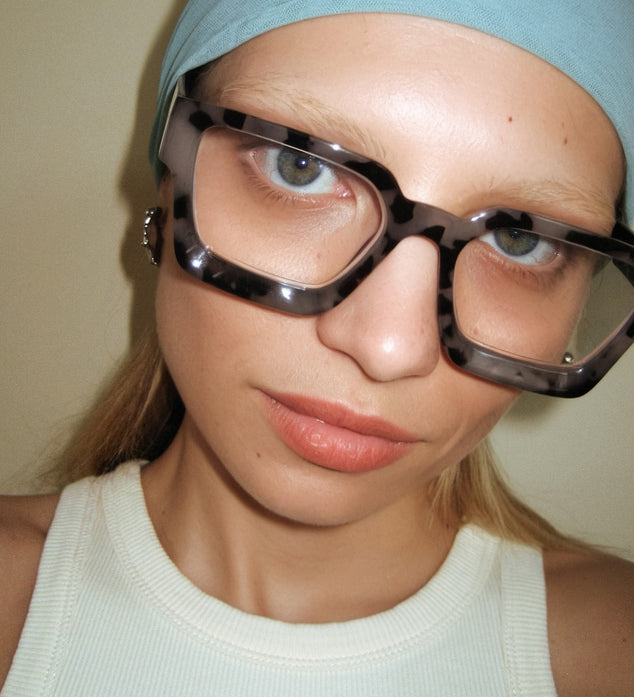 http___static.theiconic.com.au_p_reality-eyewear-9176-1472382-2.jpg