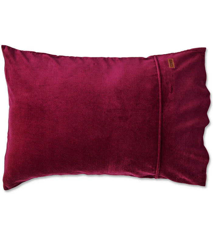 kip-and-co-anemone-velvet-pillowcases_700x_526908ab-e240-4599-a441-d66afef645c2.webp
