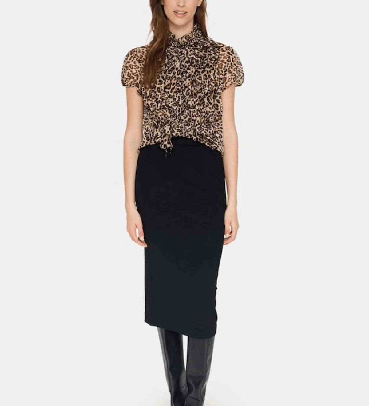 lilja-shirt-leopard-saint-tropez-treasure-box-by-biani_5000x_6e97a3dc-89e4-4051-9a0f-26bf91b773d0.webp