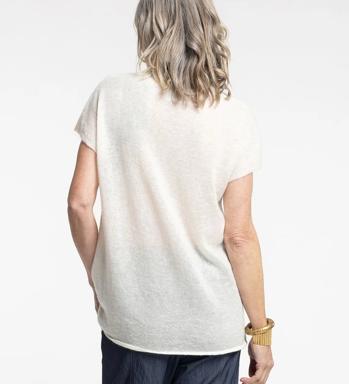 louie-vest-chalk-rear_720x_2c4d2efe-77da-4fa9-ac77-fd8c81726512.webp
