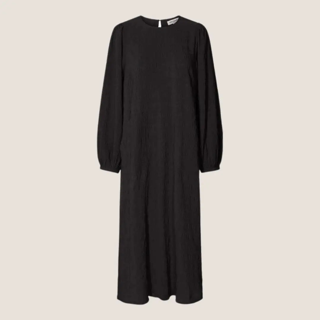 lucas-dress-kjole-i-sort.webp
